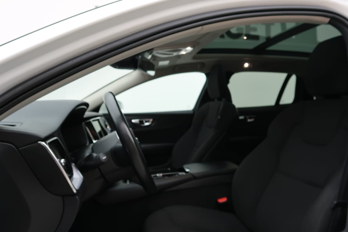 Volvo V60 2021 - miniatyr 4