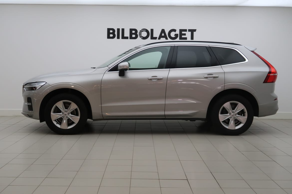 Volvo XC60 2022 - miniatyr 2