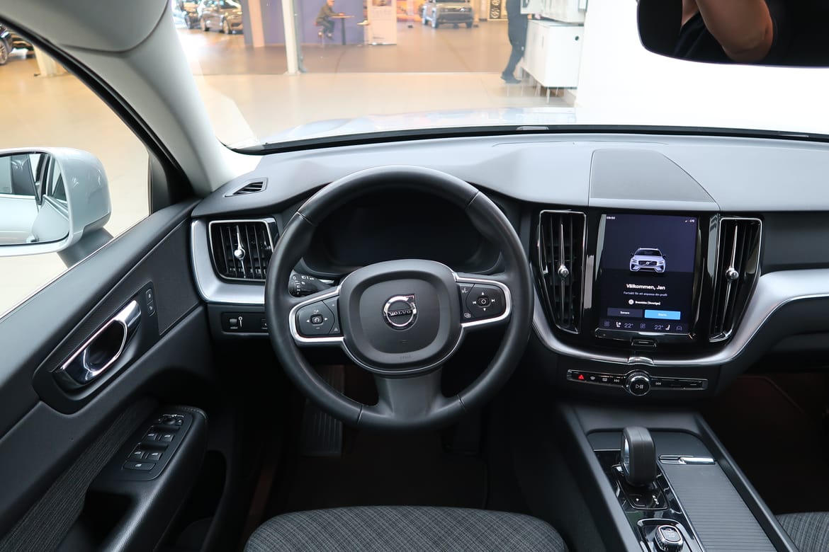 Volvo XC60 2022 - miniatyr 6
