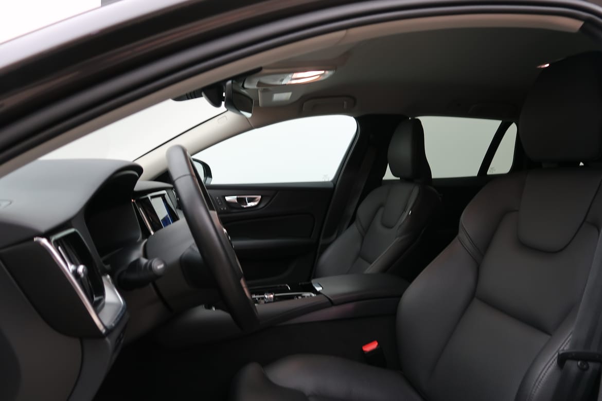 Volvo V60 2025 - miniatyr 4