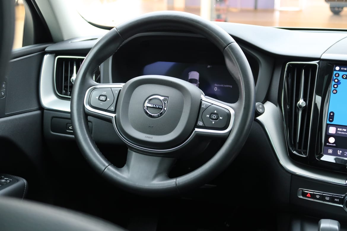 Volvo XC60 2024 - miniatyr 8