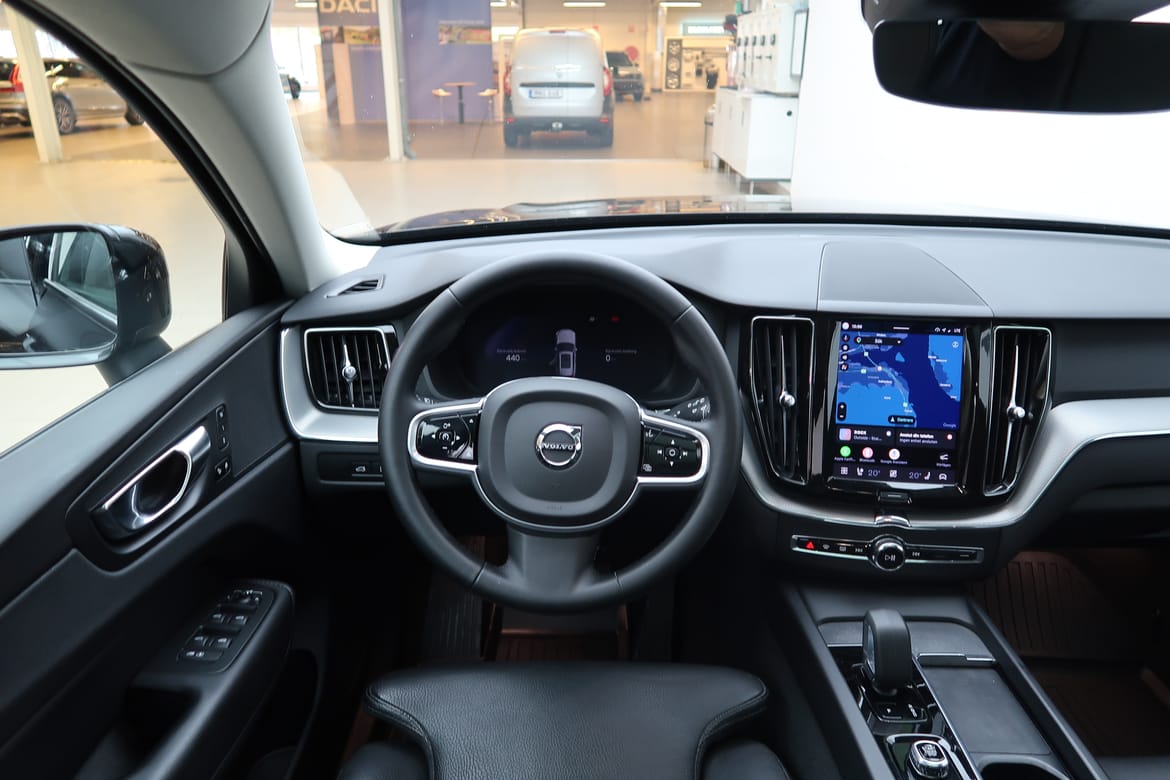 Volvo XC60 2023 - miniatyr 7