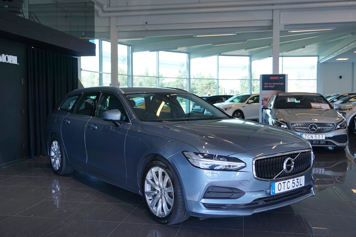 Volvo V90 2020 - miniatyr 2