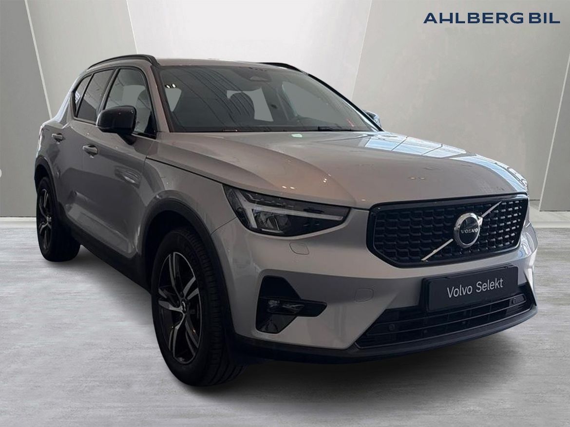 Volvo XC40 2025 - bild 1 av 1