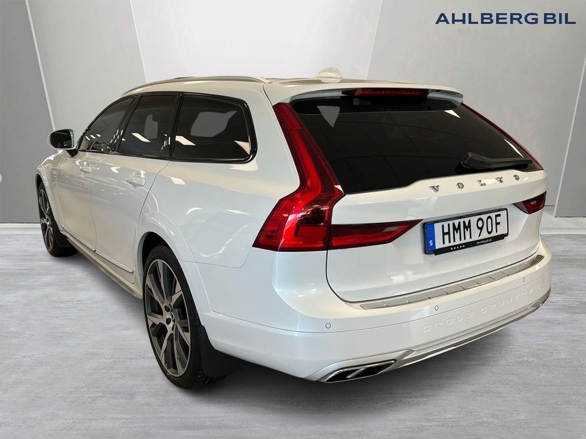 Volvo V90 2020 - miniatyr 3
