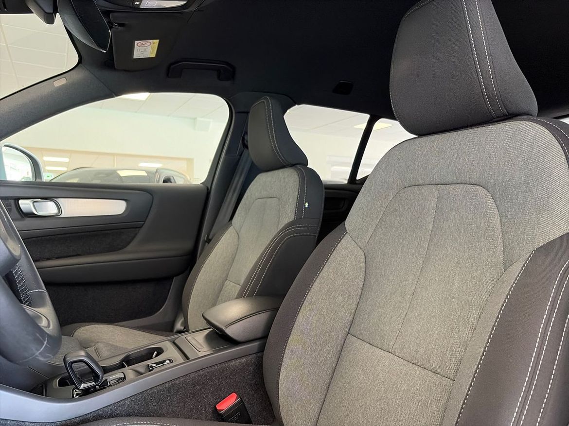 Volvo XC40 2025 - miniatyr 10