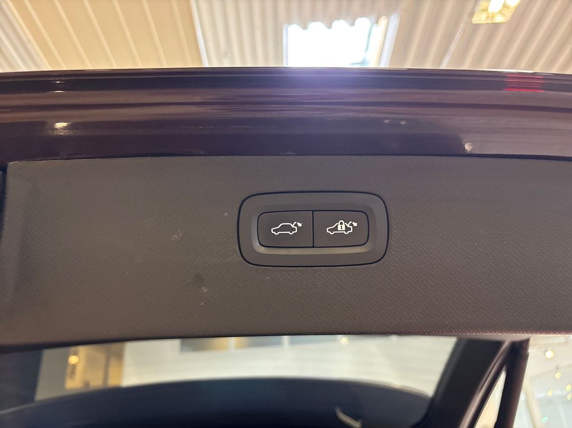 Volvo XC90 2025 - miniatyr 8