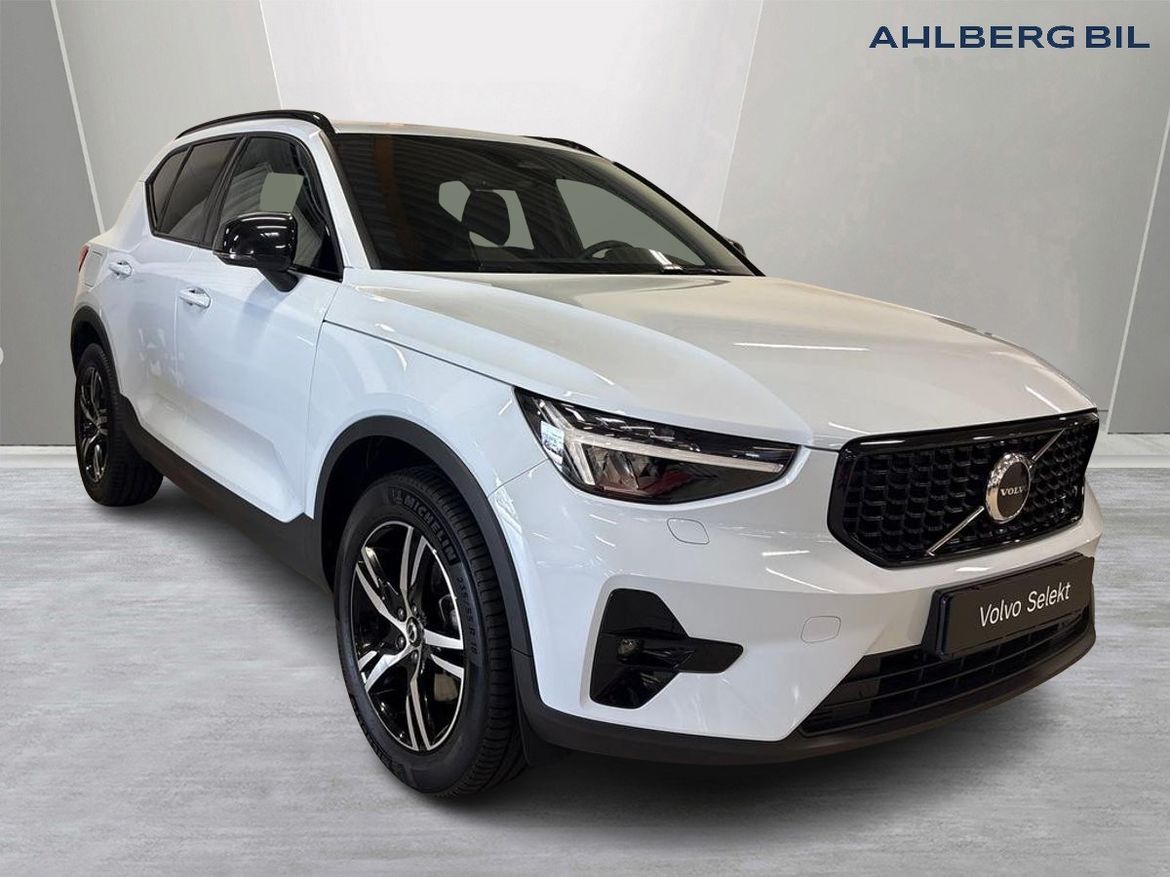 Volvo XC40 2025 - bild 1 av 10
