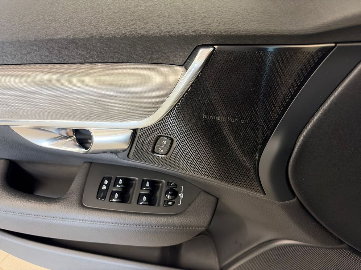 Volvo V90 2021 - miniatyr 10