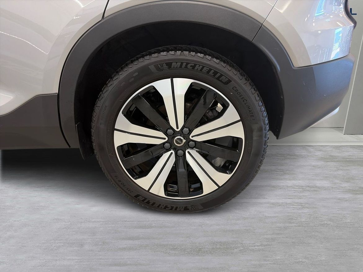 Volvo XC40 2023 - miniatyr 3
