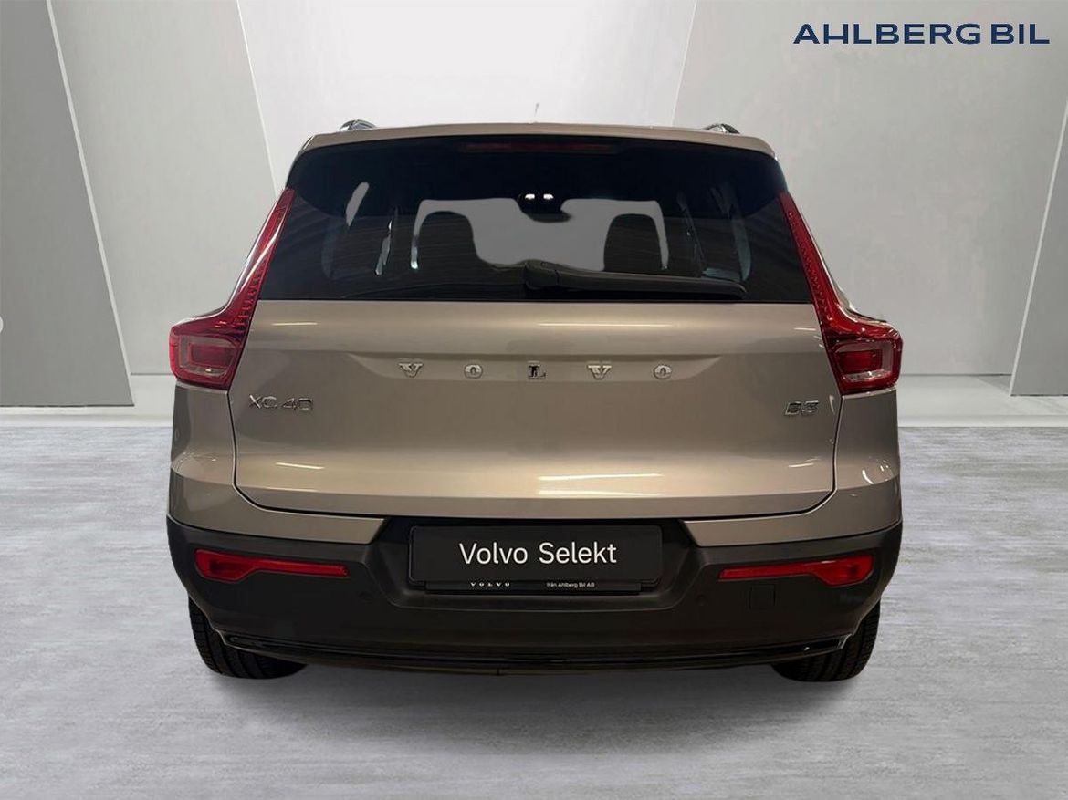 Volvo XC40 2025 - miniatyr 3