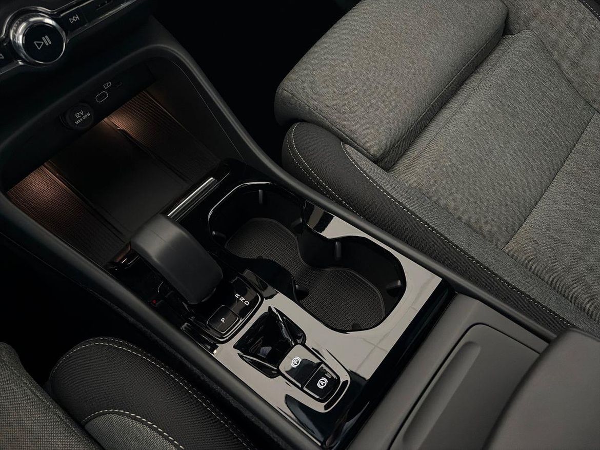Volvo XC40 2025 - miniatyr 16