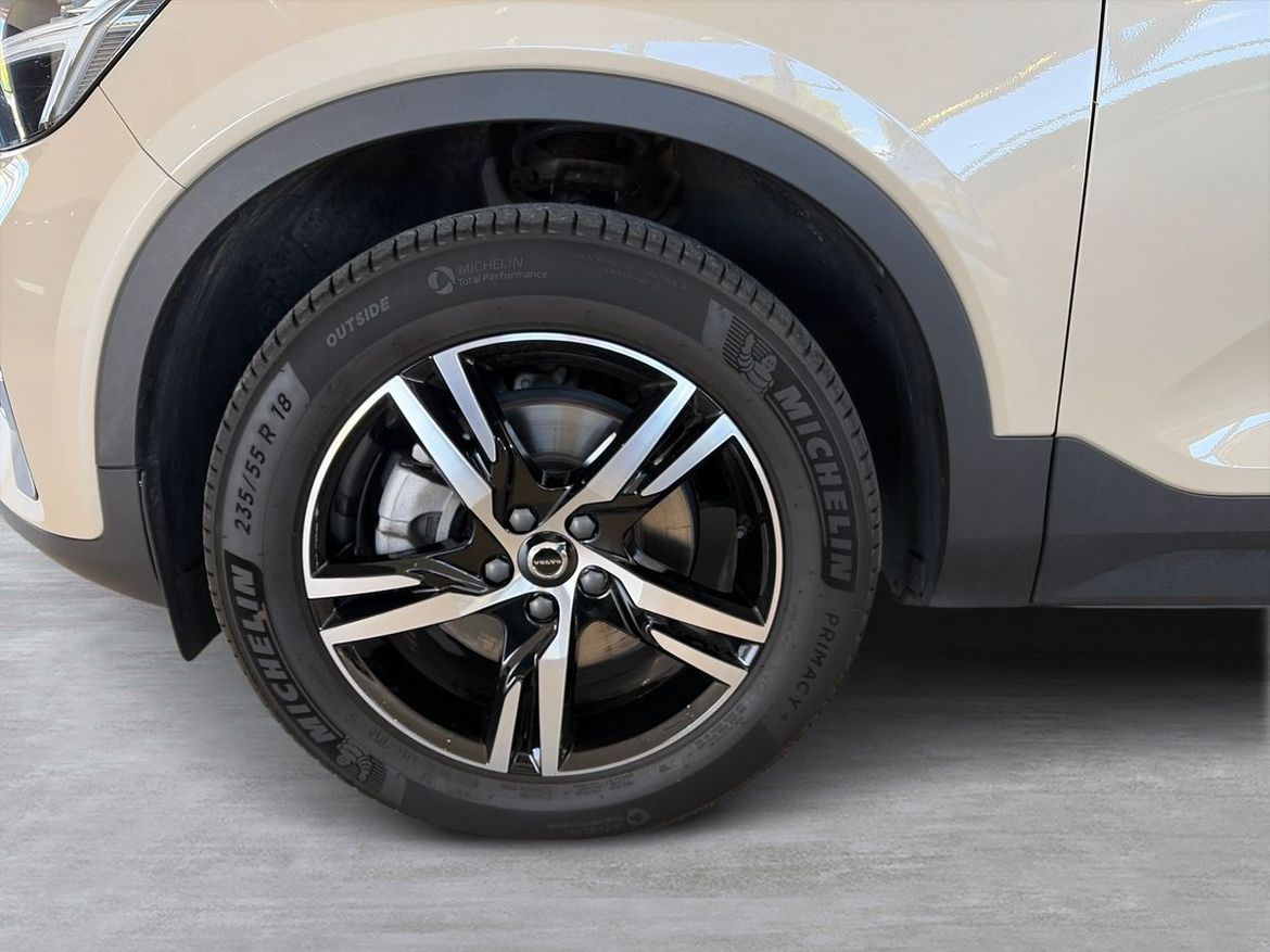 Volvo XC40 2025 - miniatyr 8