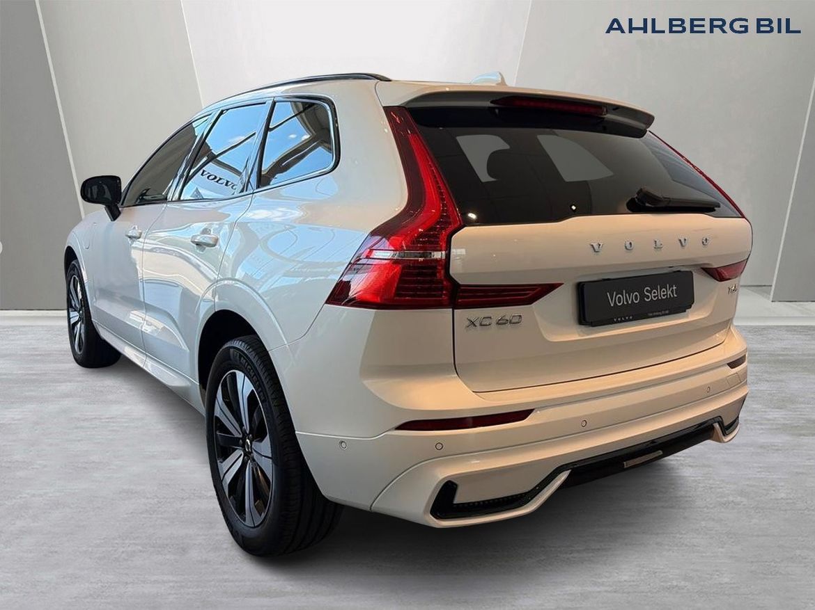 Volvo XC60 2025 - miniatyr 3