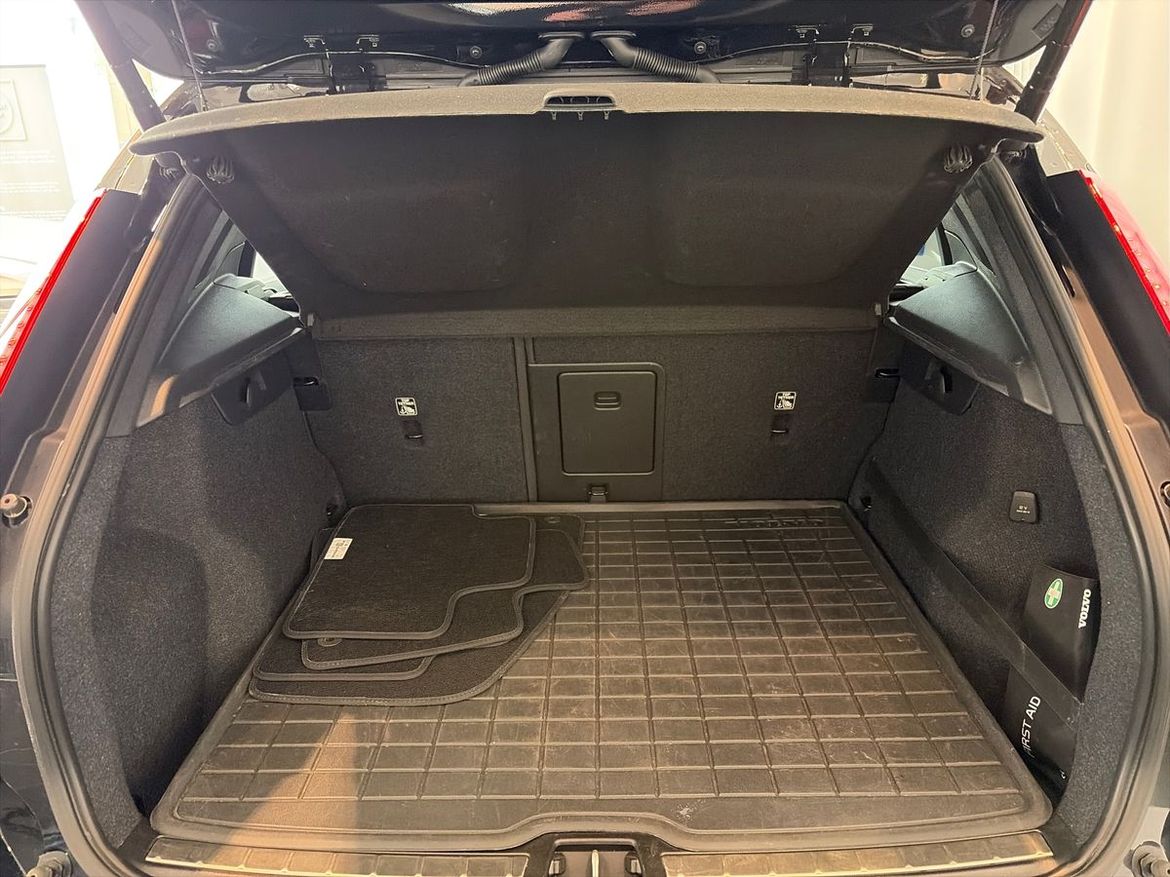 Volvo XC40 2021 - miniatyr 13