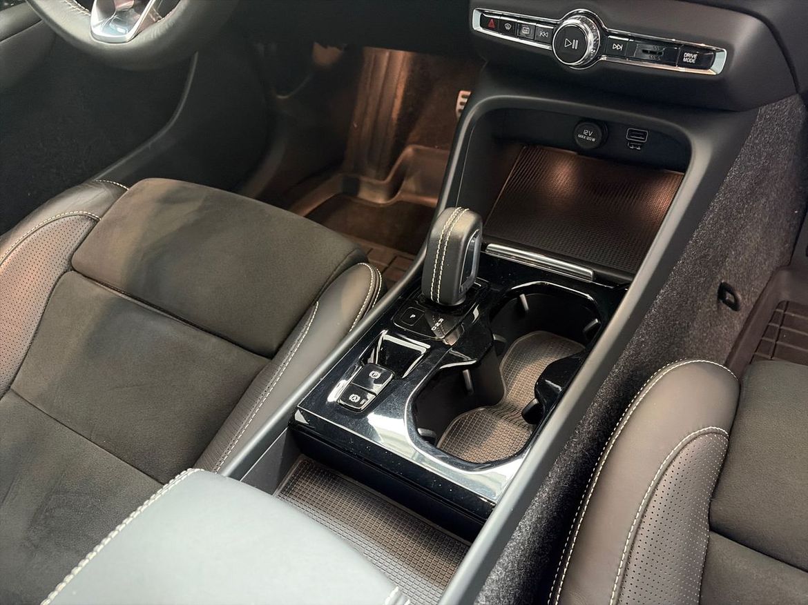 Volvo XC40 2021 - miniatyr 19