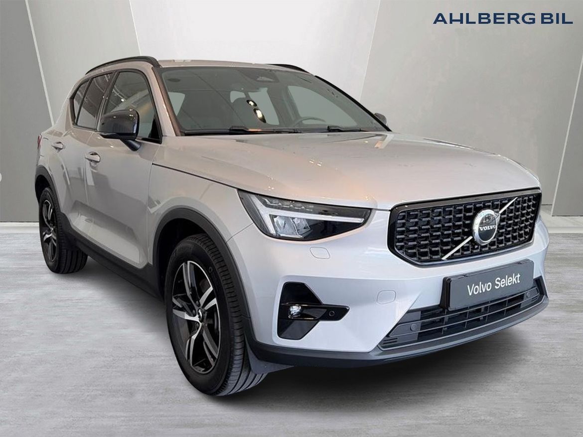 Volvo XC40 2025 - bild 1 av 1