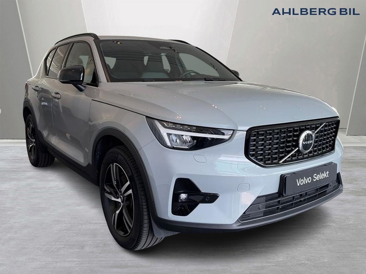 Volvo XC40 2025 - bild 1 av 1