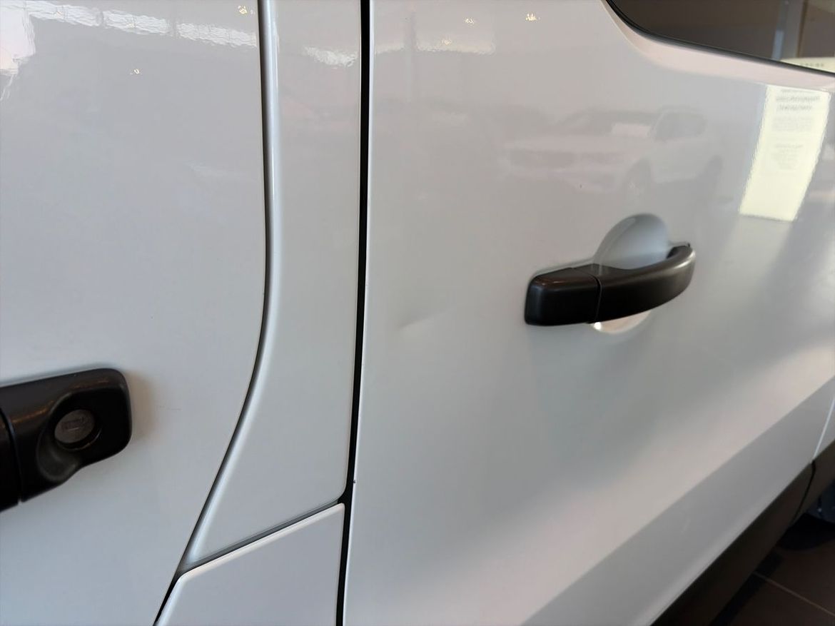 Renault Trafic 2020 - miniatyr 17