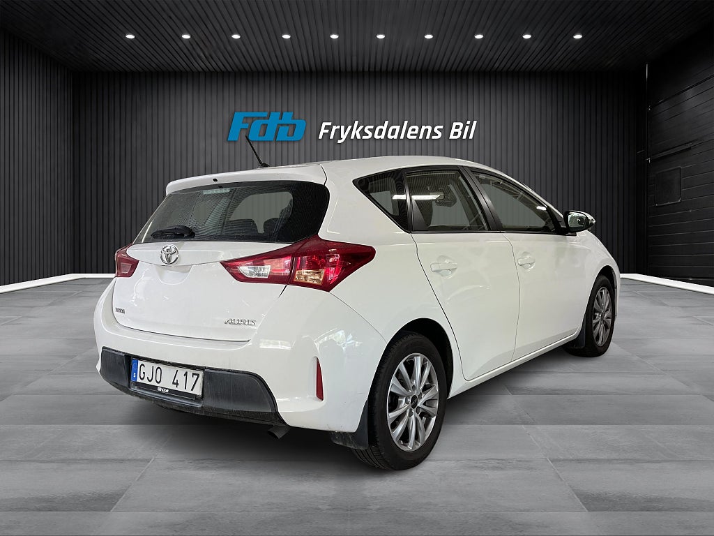 Toyota Auris 2013 - miniatyr 5