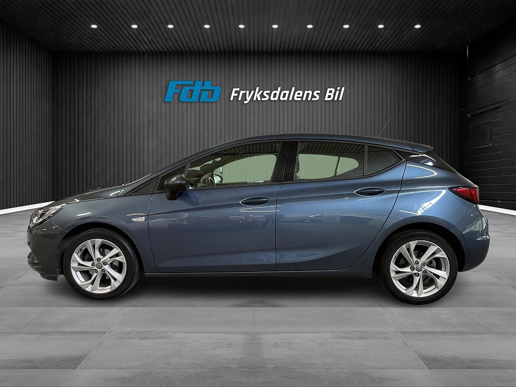 Opel Astra 2017 - miniatyr 2