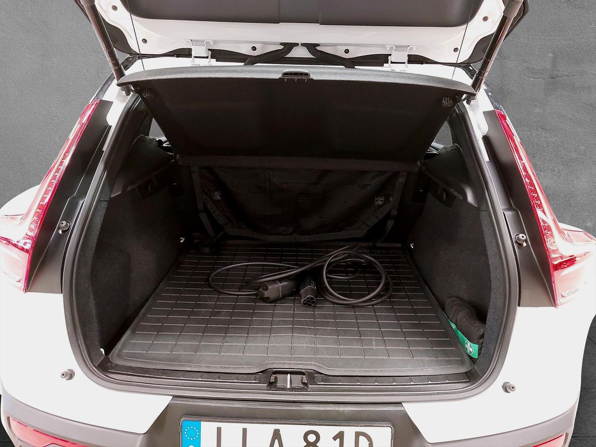 Volvo XC40 2023 - miniatyr 7