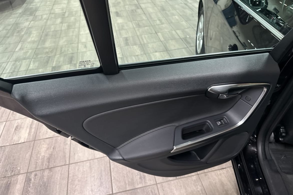 Volvo V60 2014 - miniatyr 12