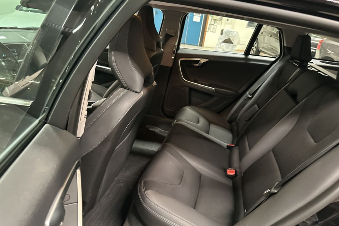 Volvo V60 2014 - miniatyr 13