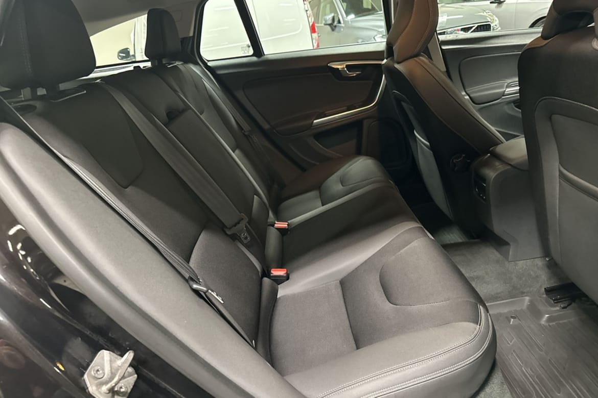 Volvo V60 2014 - miniatyr 16