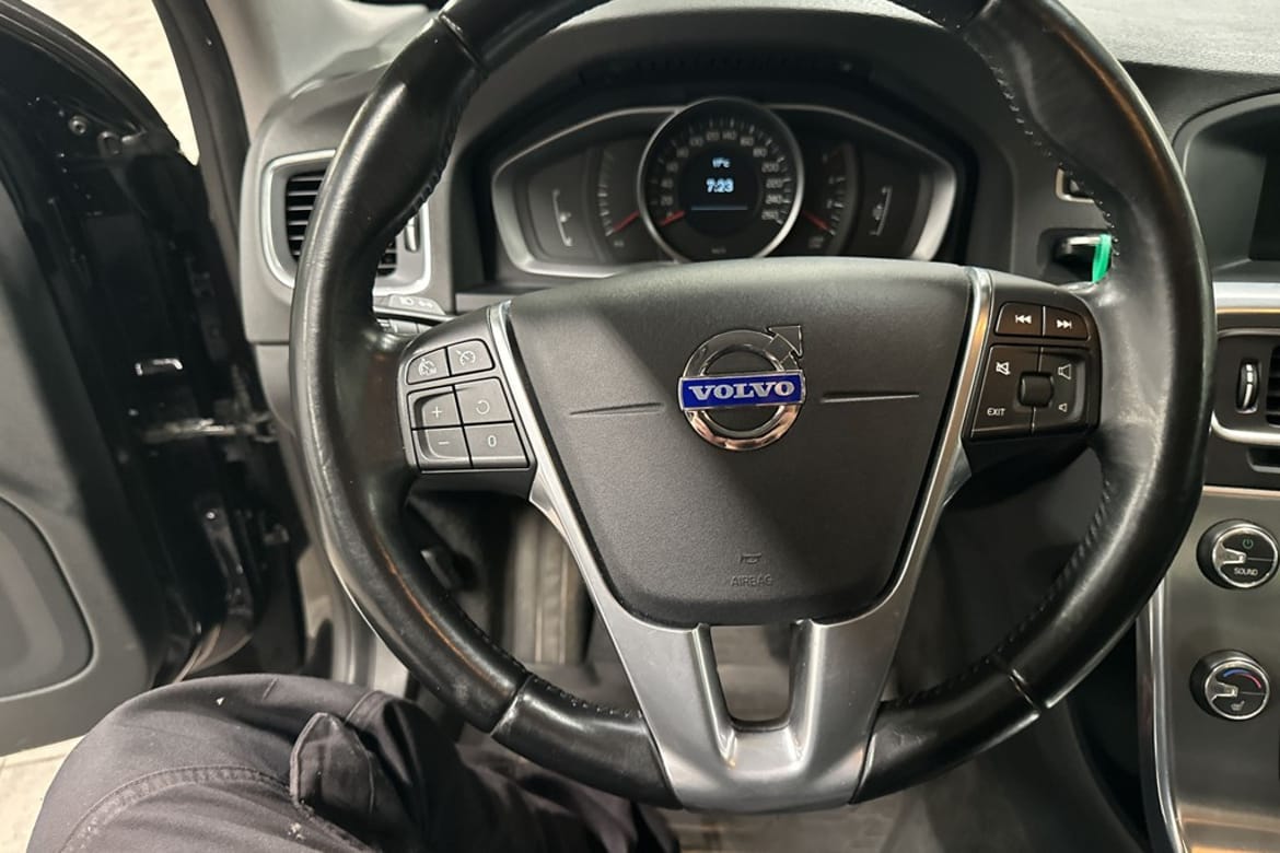 Volvo V60 2014 - miniatyr 9
