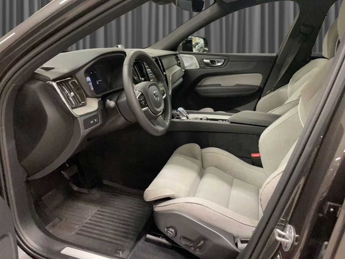 Volvo XC60 2025 - miniatyr 9