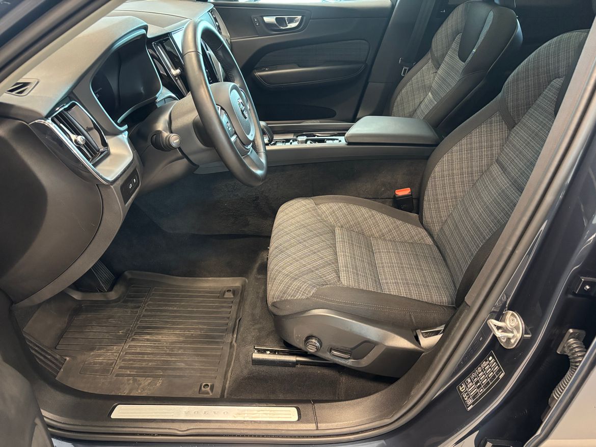 Volvo XC60 2025 - miniatyr 5