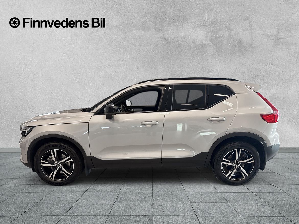 Volvo XC40 2025 - miniatyr 4