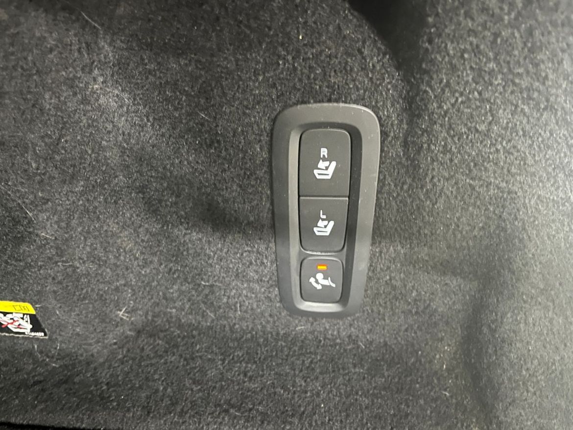 Volvo XC60 2019 - miniatyr 23