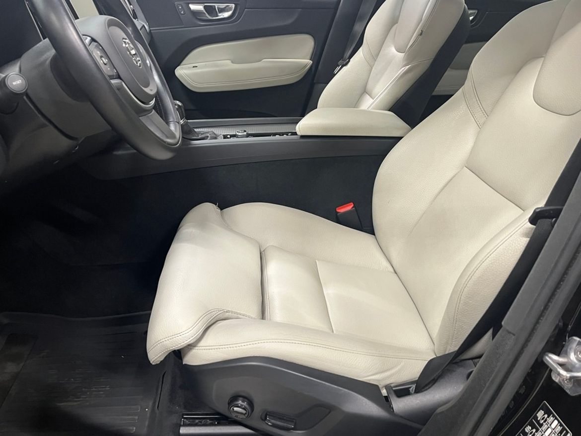 Volvo XC60 2019 - miniatyr 6