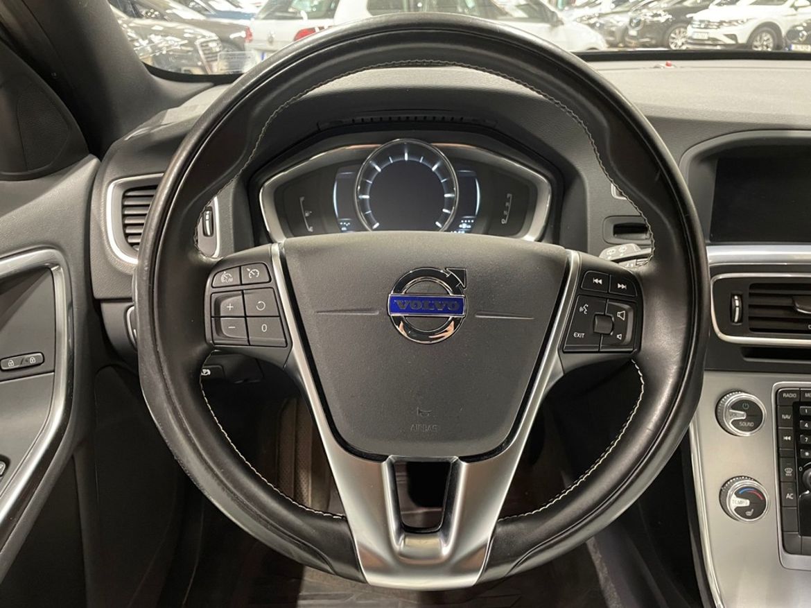 Volvo V60 2017 - miniatyr 13