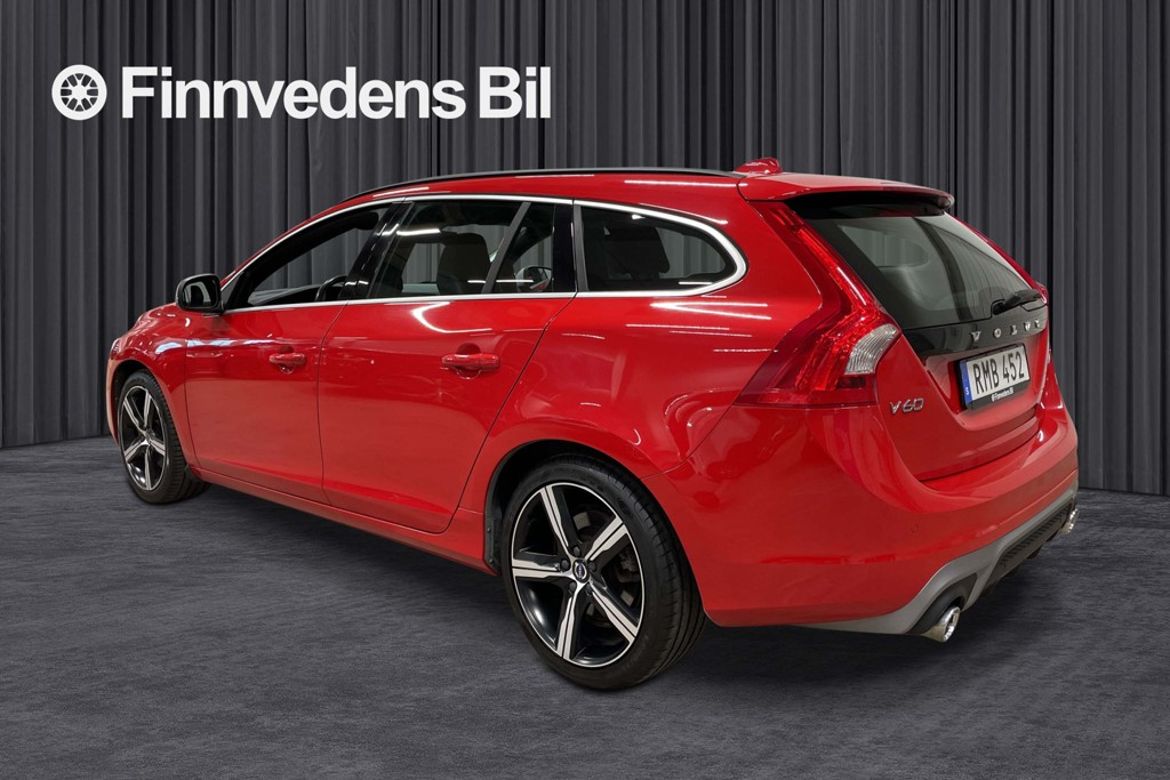 Volvo V60 2018 - miniatyr 2