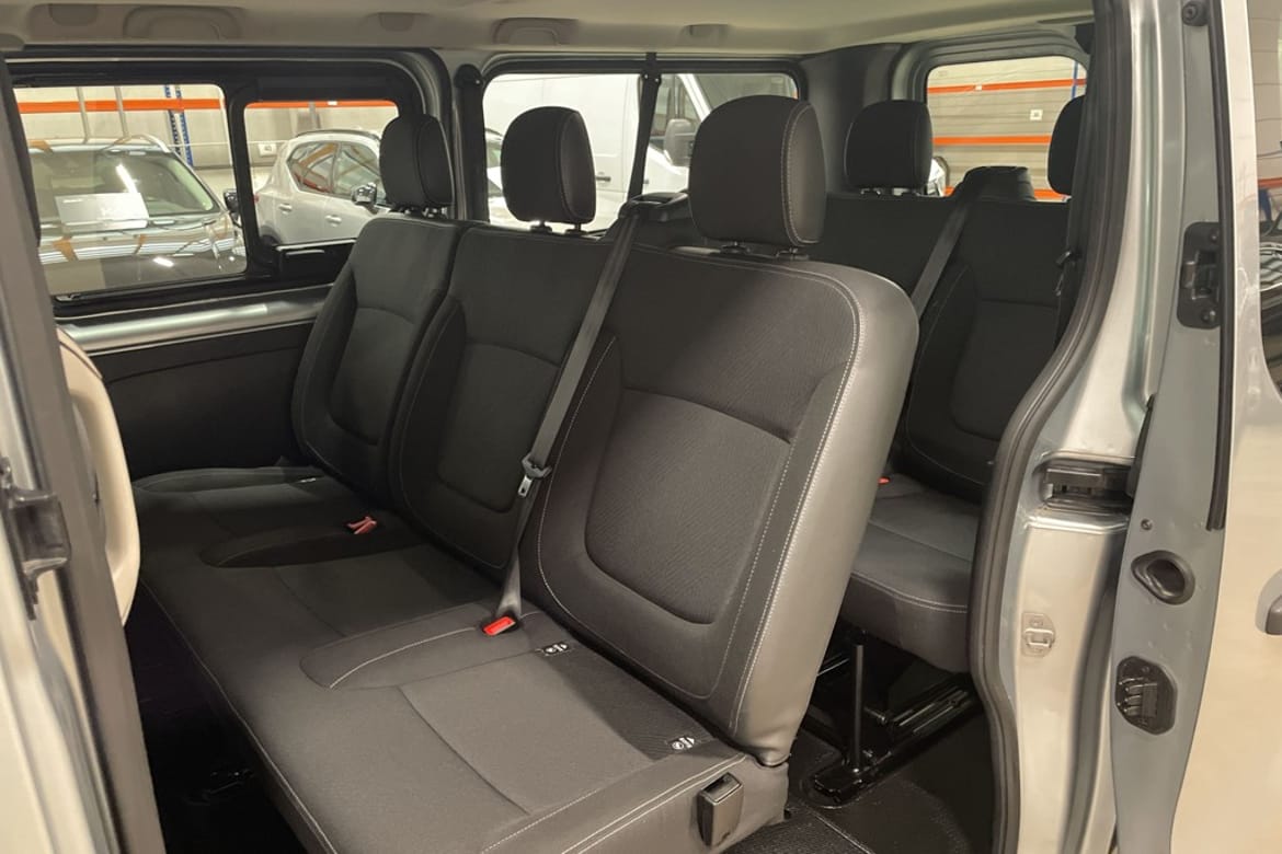 Renault Trafic 2023 - miniatyr 13