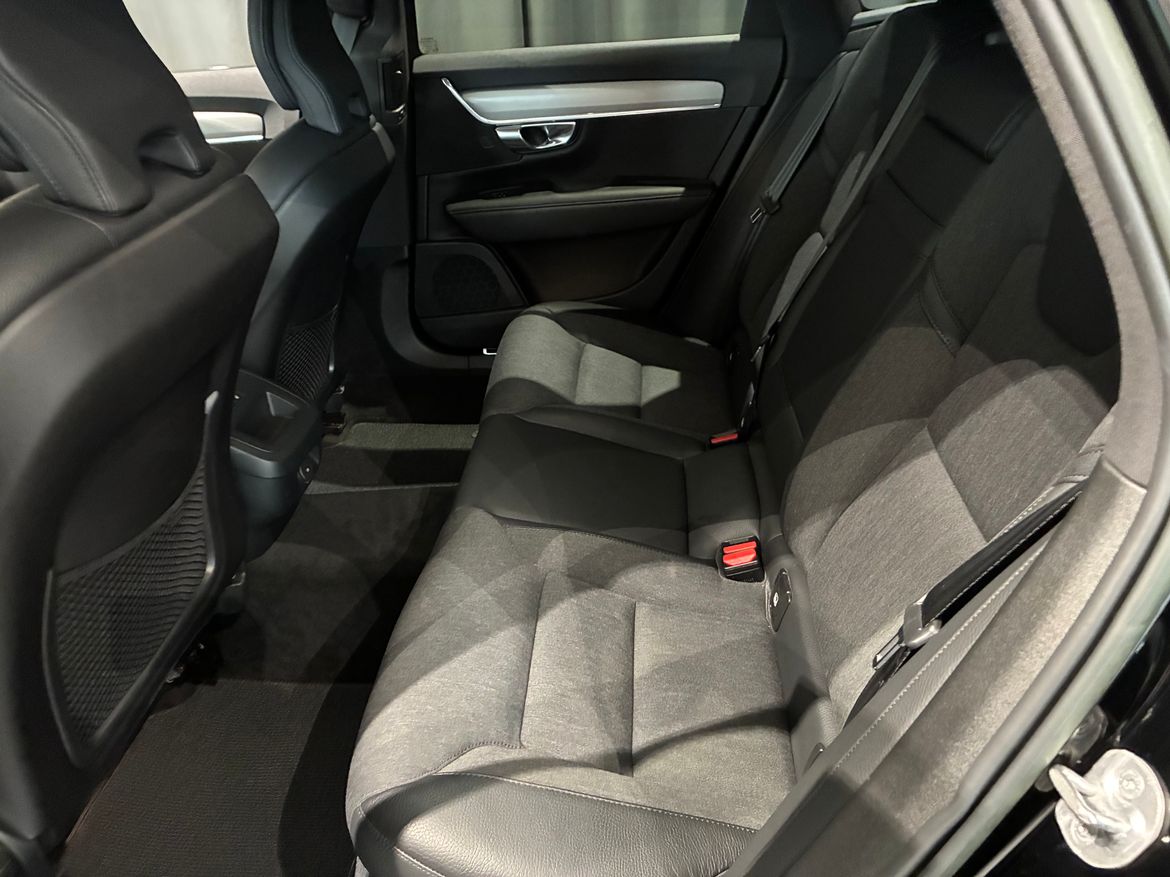 Volvo V90 2023 - miniatyr 10