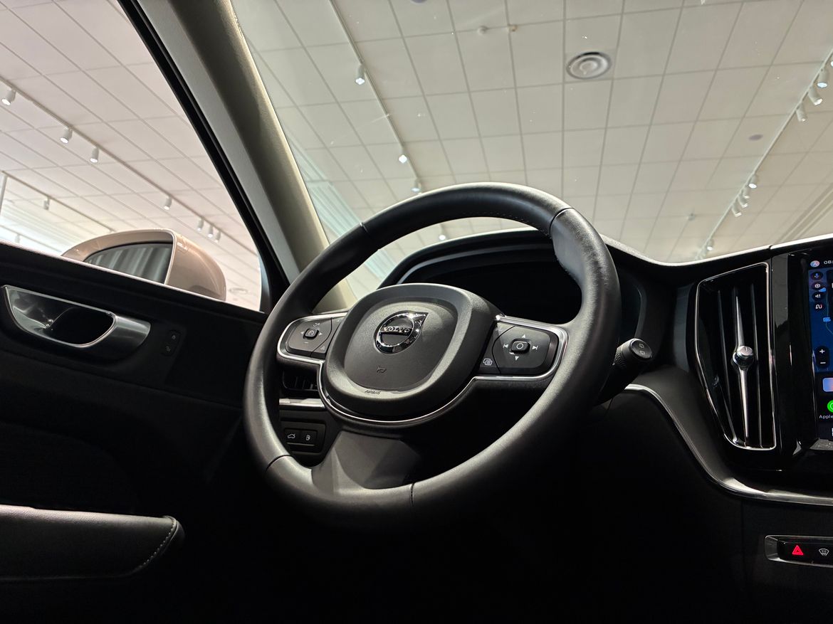 Volvo XC60 2024 - miniatyr 8
