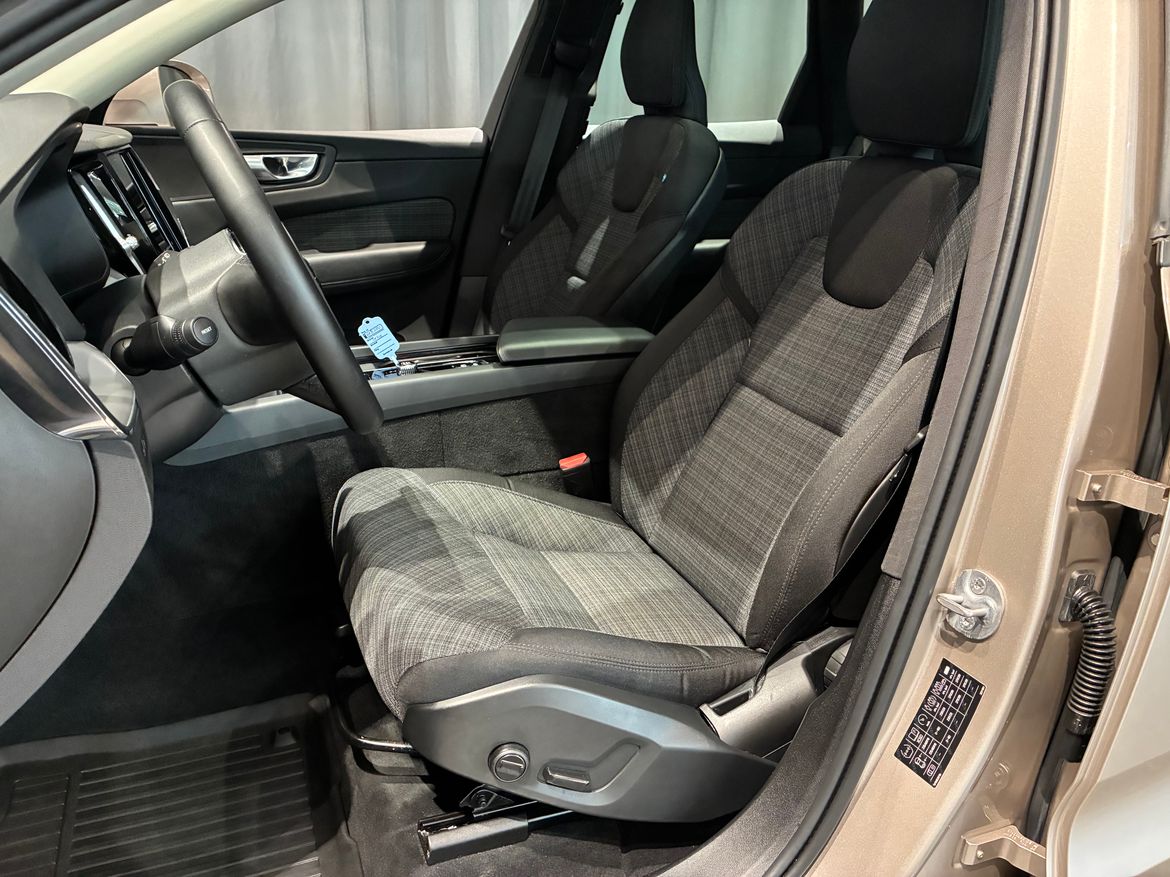 Volvo XC60 2024 - miniatyr 9