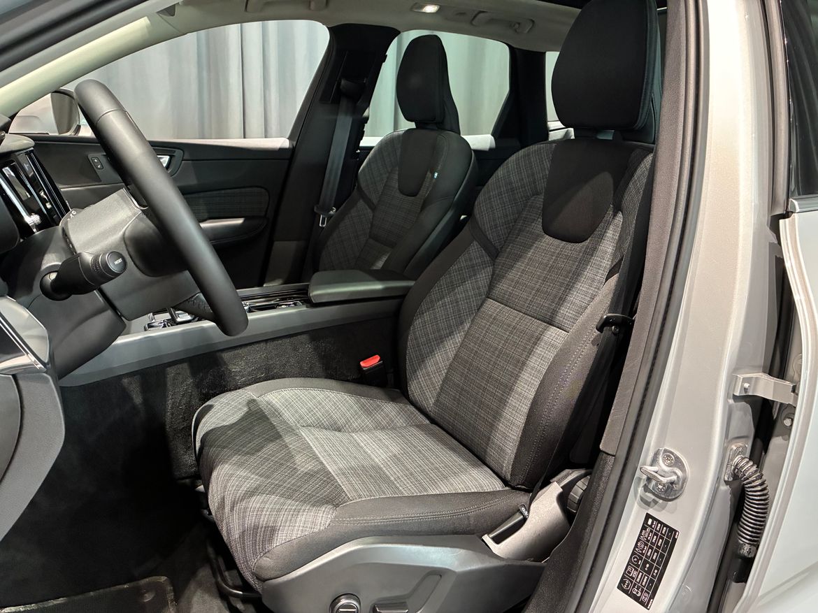 Volvo XC60 2024 - miniatyr 8