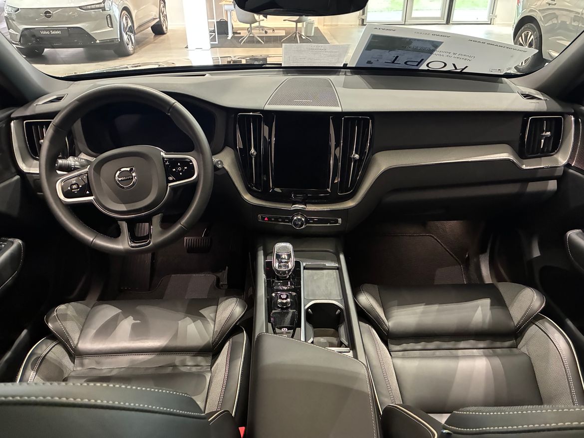 Volvo XC60 2025 - miniatyr 17
