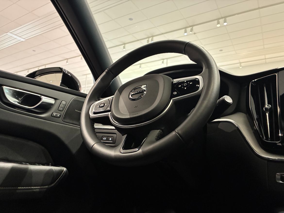 Volvo XC60 2025 - miniatyr 18