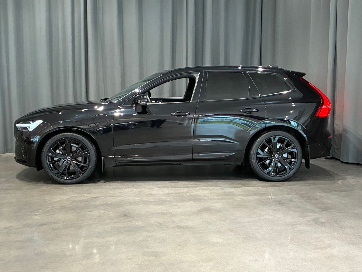 Volvo XC60 2025 - miniatyr 3