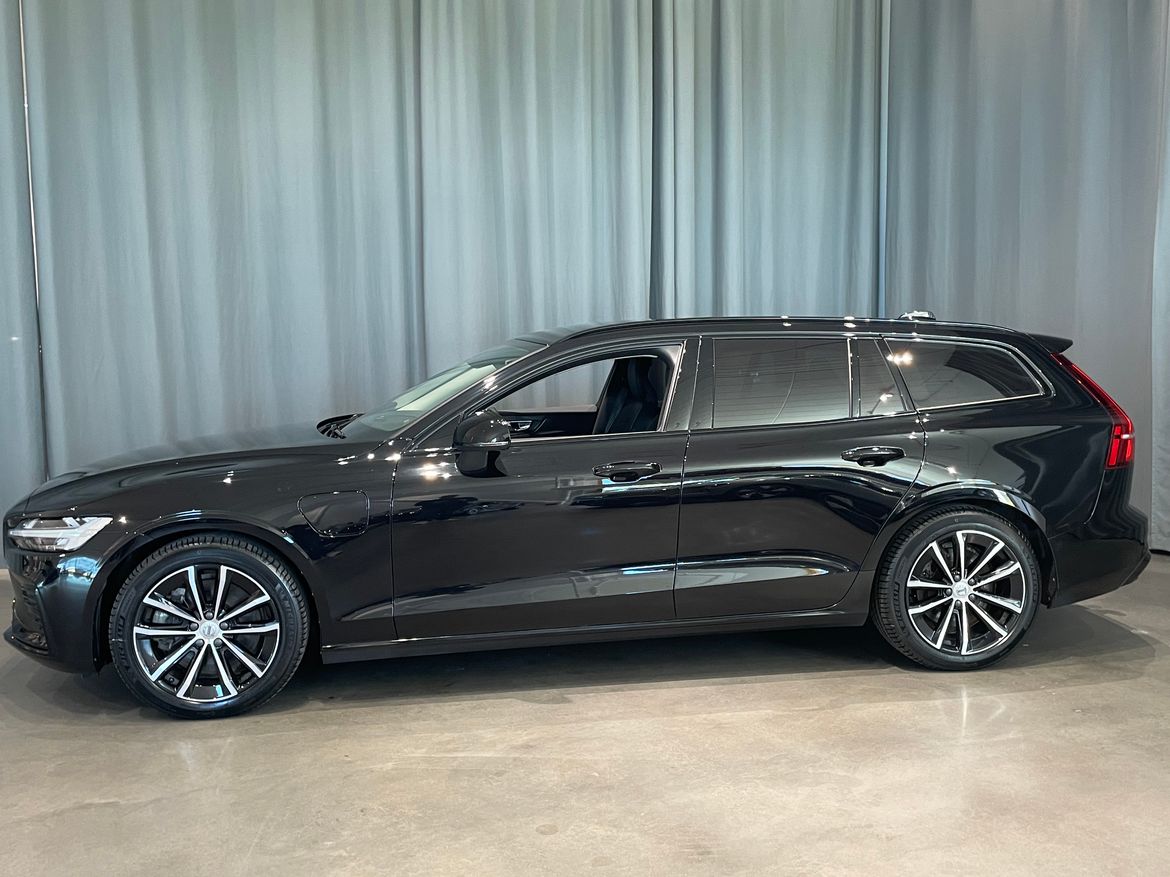 Volvo V60 2023 - miniatyr 3