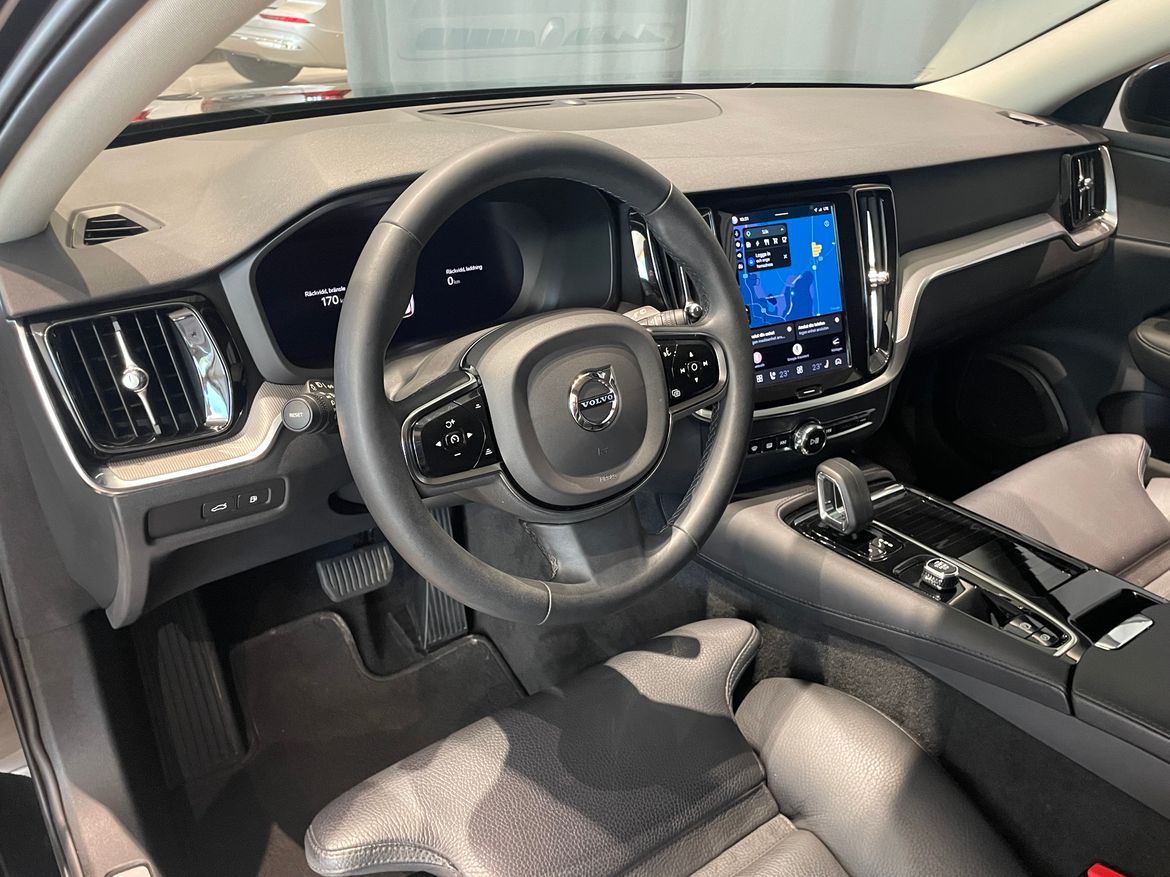 Volvo V60 2023 - miniatyr 6