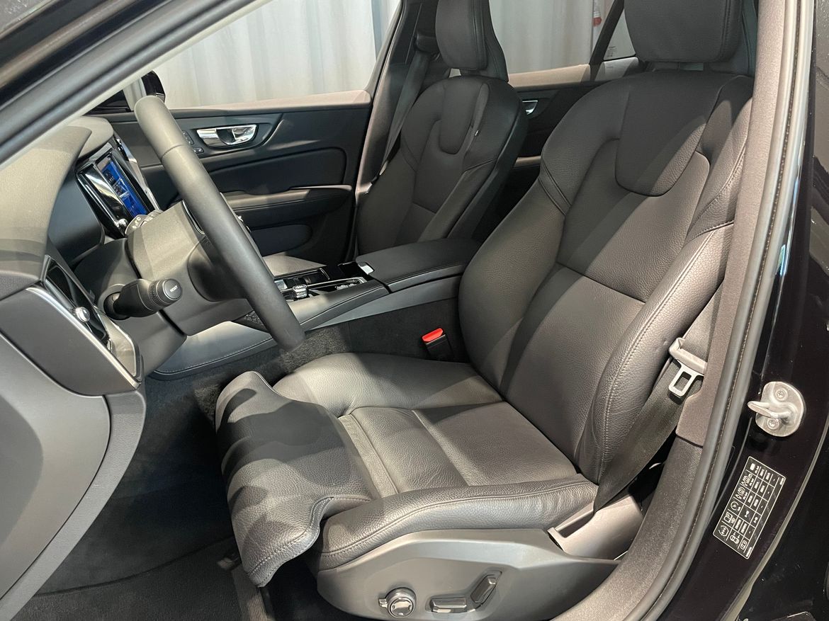 Volvo V60 2023 - miniatyr 7