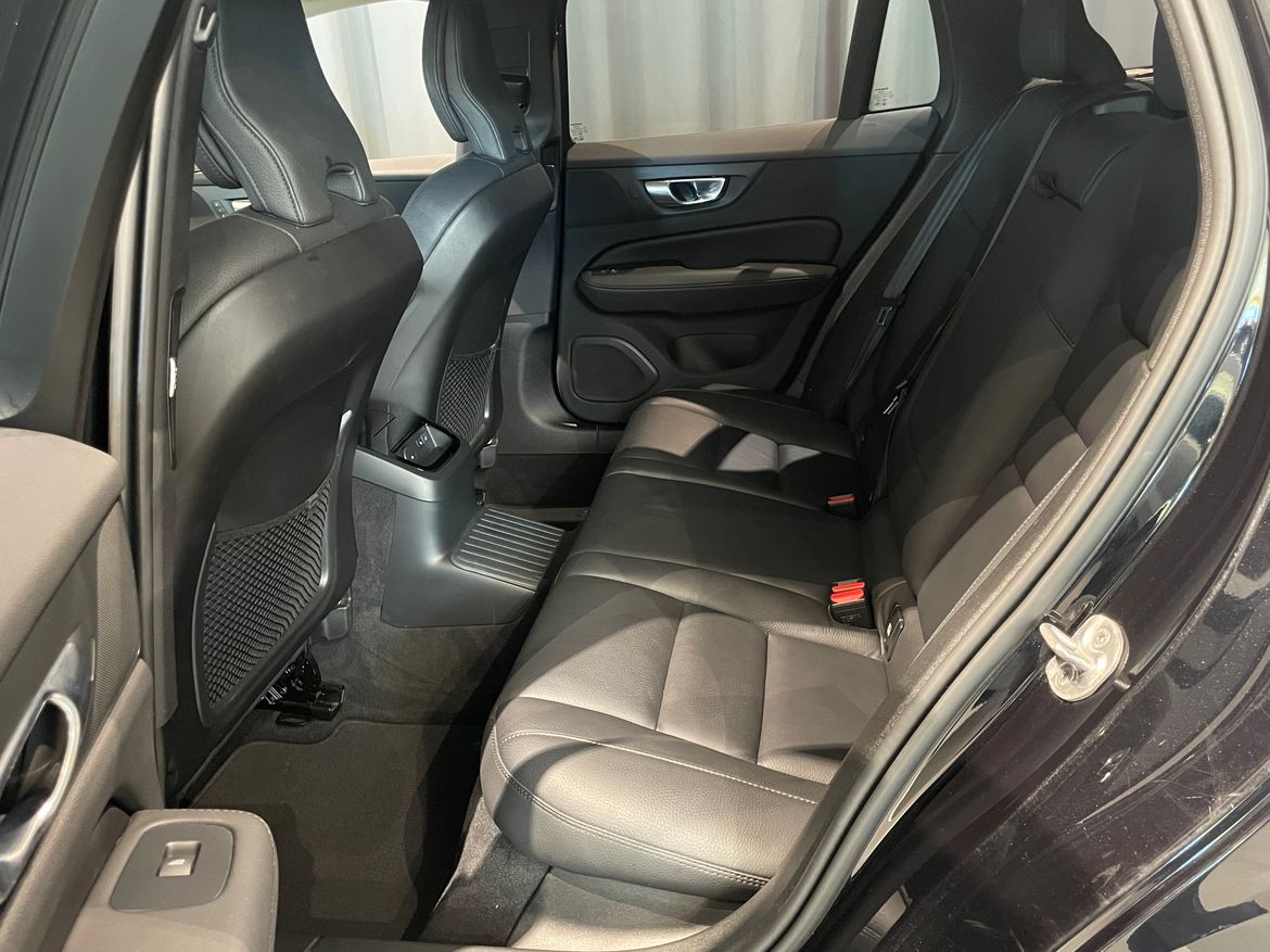 Volvo V60 2023 - miniatyr 8
