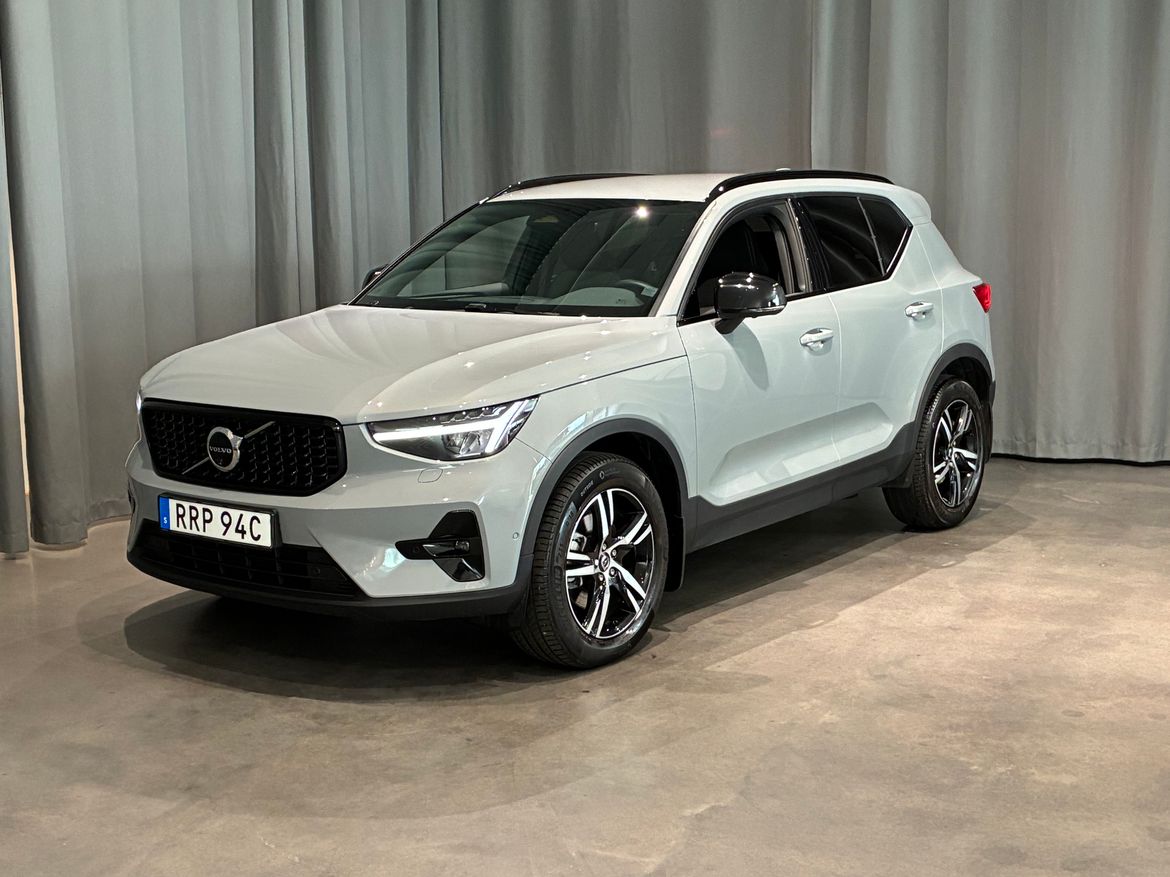 Volvo XC40 2025 - bild 1 av 19